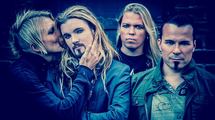 Die geballte Cello-Power: Apocalyptica alias Mikko Sirén, Perttu Kivilaakso, Eicca Toppinen und Paavo Lötjönen (v.l.n.r.).