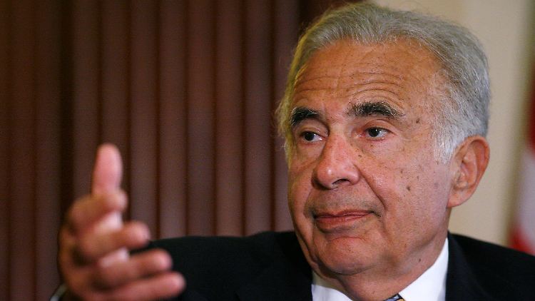Mit rund 4,7 Millionen Aktien hält Investor Carl Icahn 0,5 Prozent am Technologiekonzern Apple. 