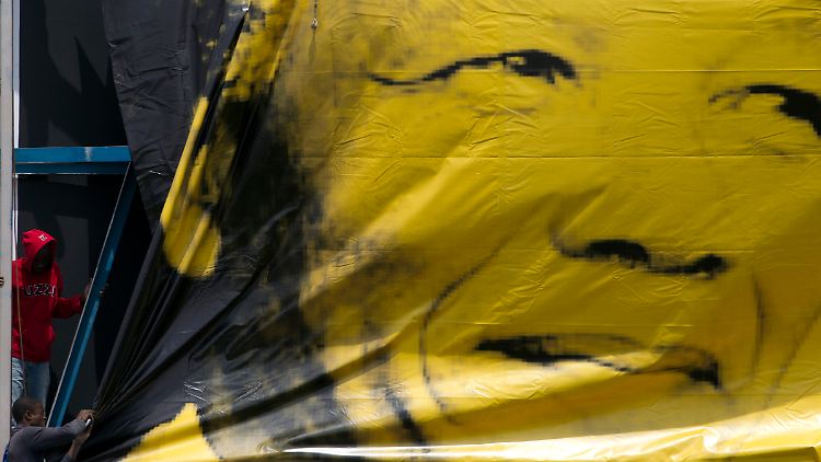 In ganz Südafrika wird Mandelas gedacht.
