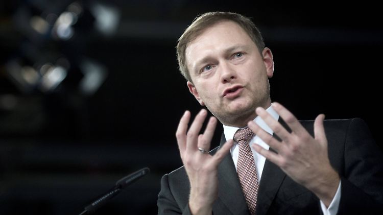 "Im Zentrum steht der einzelne Mensch" - so beschreibt Lindner die Ausrichtung seiner Partei.