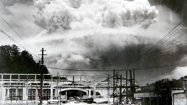 Die USA warfen am 9. August 1945 eine Atombome über Nagasaki in Japan ab.