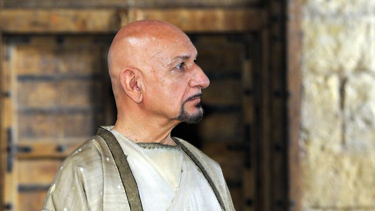 Bekannte Gesichter in einer der bekanntesten Buchverfilmungen: Ben Kingsley als Ibn Sina...