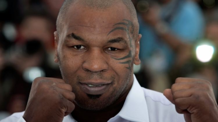 Mike Tyson. In großbritannien unerwünscht.