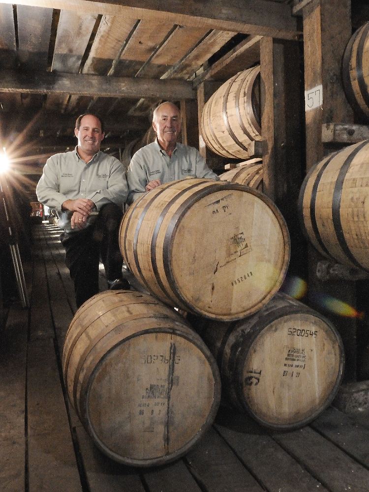 Parker und Craig Beam, die Master Distiller der Heaven Hill Distilleries: Beam ist ein tief verwurzelter Name in der amerikanischen Whiskey-Geschichte.