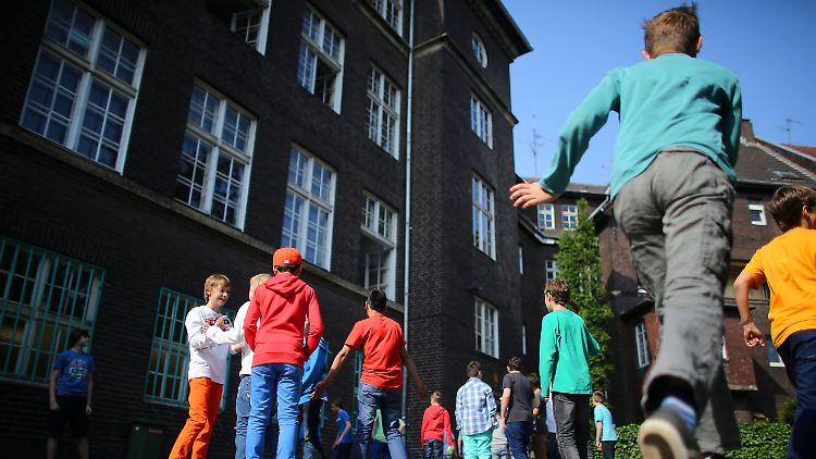 Ob eine Schule etwas taugt, kann man auch an der Atmosphäre auf dem Hof spüren.