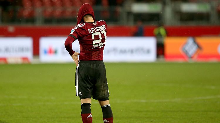 Sieglos: Marvin Plattenhardt und der 1. FC Nürnberg.