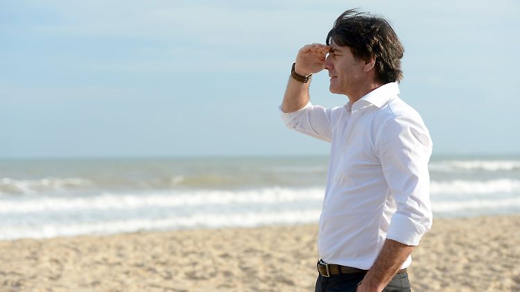 Nur das Allerbeste für sein Team: Jogi Löws Jungs beziehen nigelnagelneue Häuser in Brasilien.