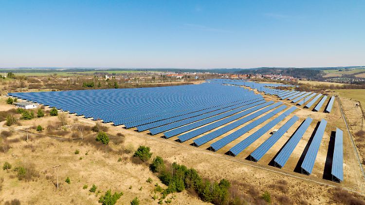 Vorzeigeprojekt in Tschechien: Der Solarpark Stribro mit einer Normleistung von 13,6 MW.