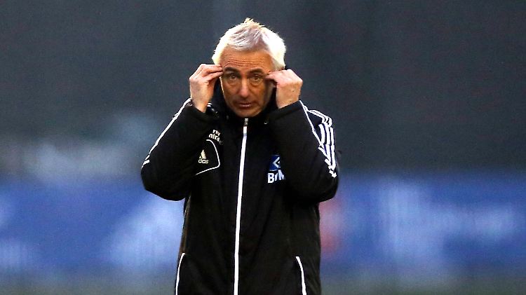 Wenig amüsiert: Bert van Marwijk.