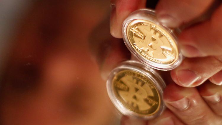 Kein Netz, kein doppelter Boden: Welche Risiken verbergen sich hinter Online-Währungen wie Bitcoin?