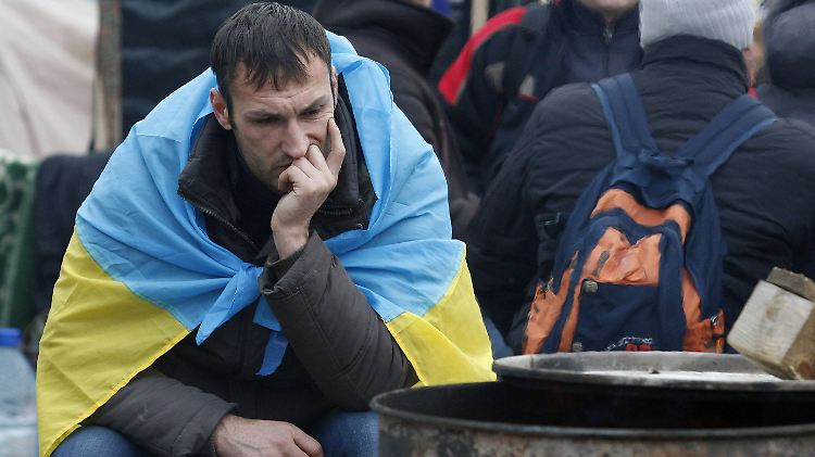 Seit rund drei Wochen gehen in der Ukraine die Menschen auf die Straßen. Bislang ohne durchschlagenden Erfolg.