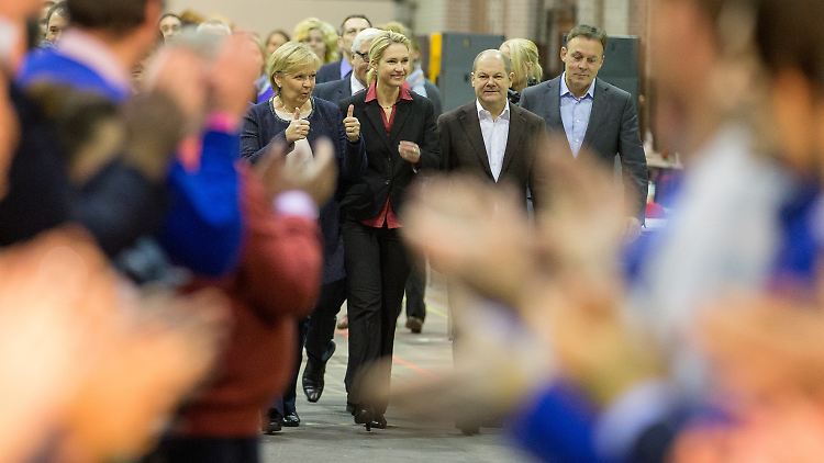 Daumen hoch? Die SPD-Spitze geht mit Zuversicht in die Große Koalition.