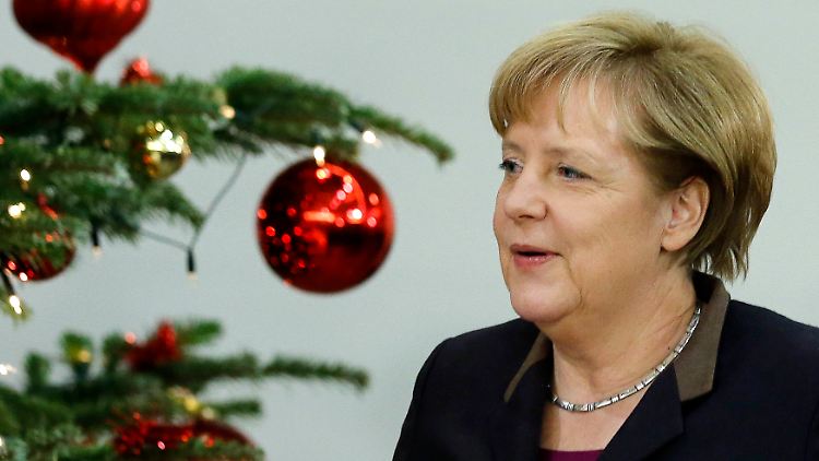 Keine Weihnachtsansprache: Merkel präsentiert im Konrad-Adenauer-Haus die Namen der CDU-Minister.