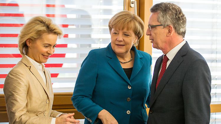 Am Montagvormittag im CDU-Vorstand: von der Leyen, Merkel und de Maizière.