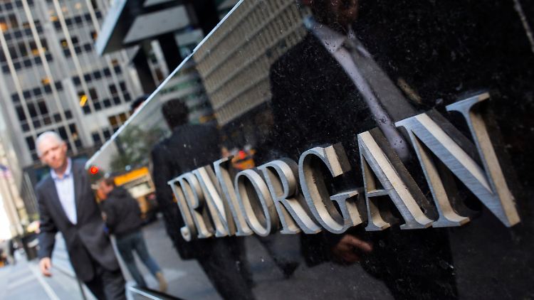 6 JP Morgan.jpg