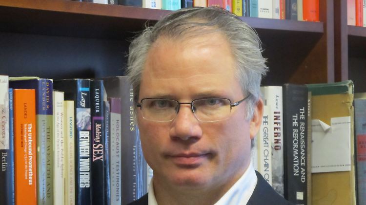 Devin O-Pendas ist Geschichtsprofessor am Boston College und Autor des Buches "Der Auschwitz-Prozess", das gerade im Siedler-Verlag erschien.