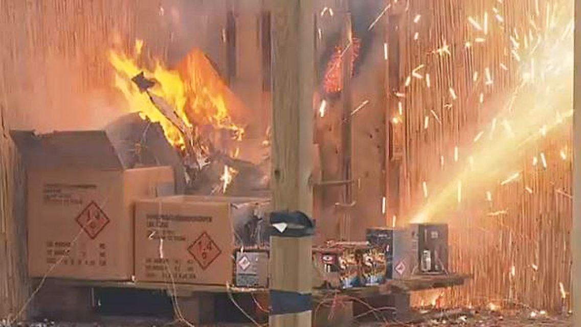 Feuerwerk Gefahr.JPG