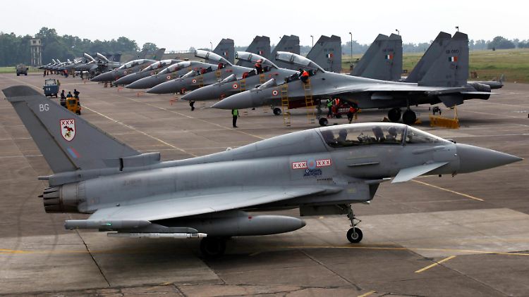 Bis zu sechs deutsche Eurofighter sollen den Luftraum über dem Baltikum sichern.