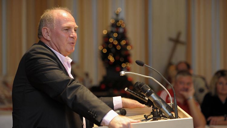 Das Steuergeheimnis, das Uli Hoeneß gerne gewahrt sehen würde, bezieht sich übrigens auf Erkenntnisse, die Finanzbehörden im Besteuerungsverfahren gewinnen. Genau diesem hatte sich Hoeneß aber entzogen. Vielleicht wird sich der Bayern-Präsident daran erinnern, wenn er über die Weihnachtstage "reflektiert".