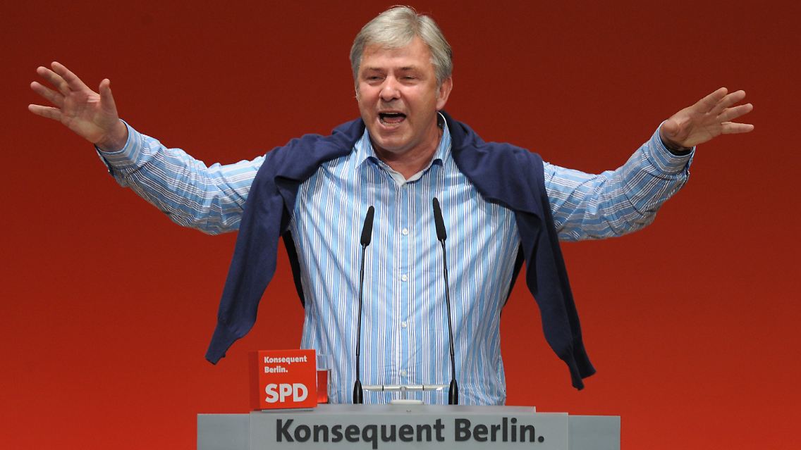 Klaus Wowereit, kämpferisch.