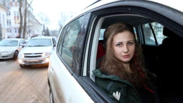 Aljochina kurz nach ihrer Entlassung aus der Haft.