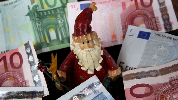Die Devisen-Händler sind in Gedanken schon beim Weihnachtsfest. Entsprechend ruhig verläuft der Handel.