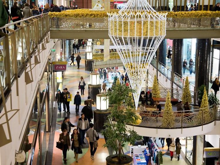 Nicht jedes Weihnachtsgeschenk kommt gut an. Beim Umtausch sind Kunden auf die Kulanz des Händlers angewiesen.