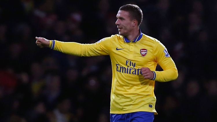 Bescheidene Siegesgeste nach dem Treffer: Lukas Podolski.