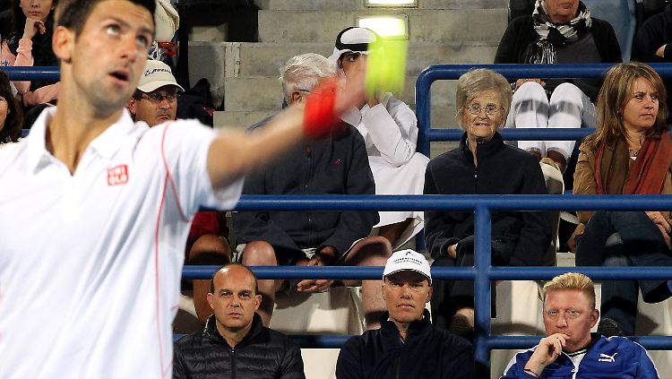 Mit einem Sieg über den Franzosen Jo-Wilfried Tsonga haben Djokovic und Becker ein glänzendes Debüt gefeiert.