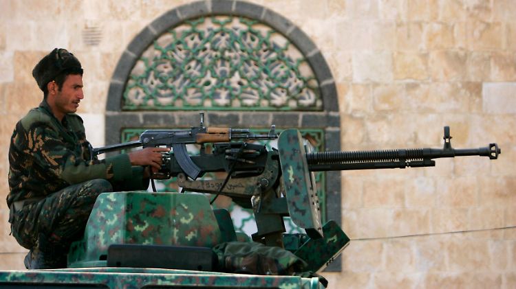 Vor dem folgenschweren Beschuss hatten Bewaffnete ein Militärfahrzeug angegriffen.