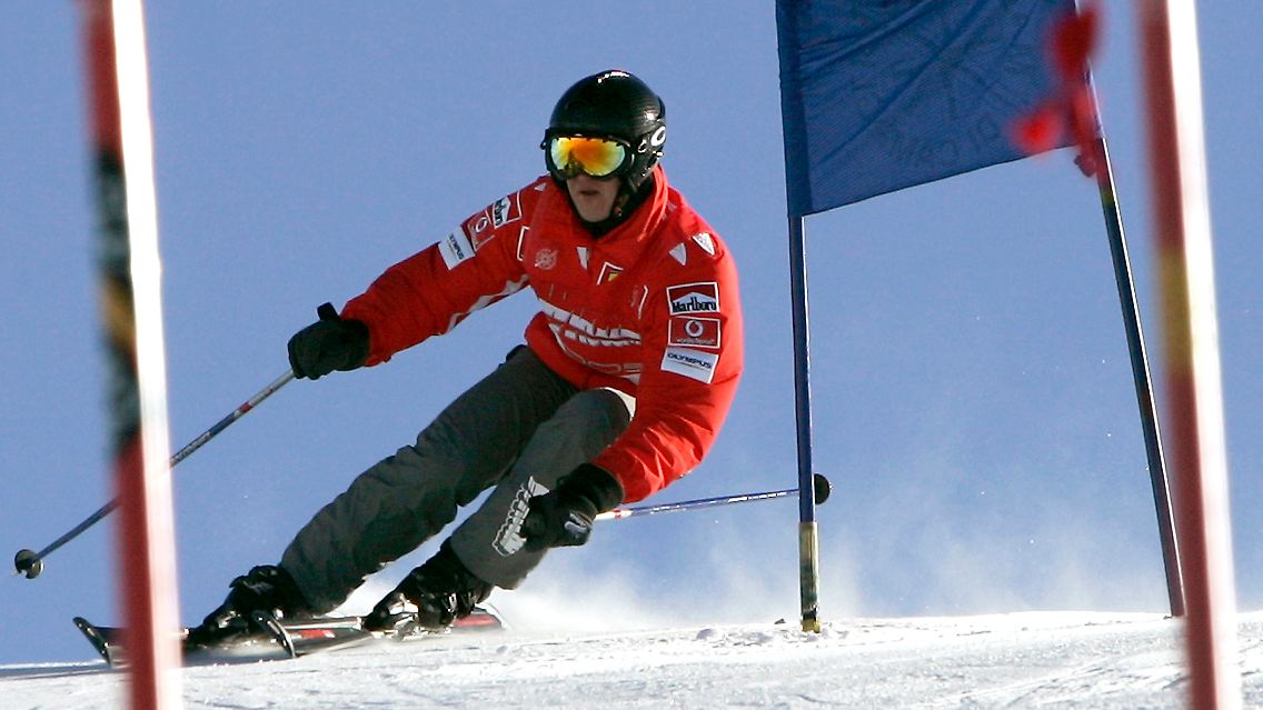 2013-12-29T132556Z_598688774_GM1E9CT1NA801_RTRMADP_3_SCHUMACHER-ACCIDENT.JPG3810657832841266736.jpg