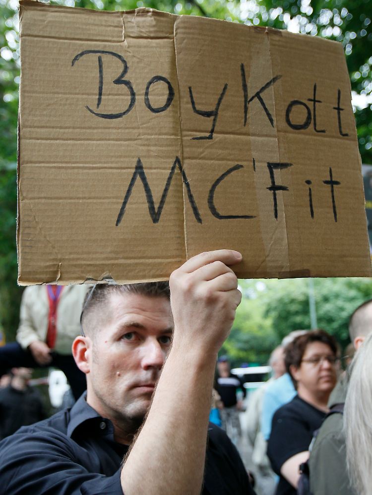 Nach der Loveparade-Katastrophe gibt es immer wieder Boykott -Aufrufe und Aktionen gegen McFit.