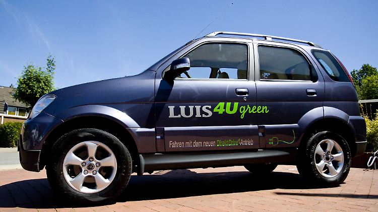 LuisEAuto0408001.jpg