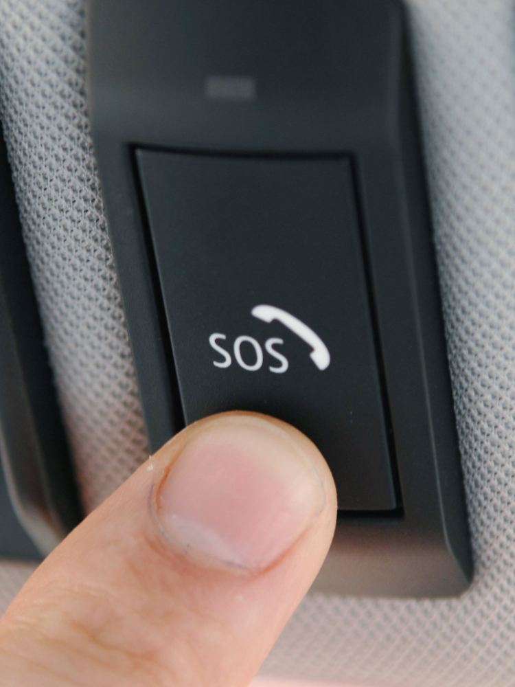 Brisante Datenerfassung und -übertragung: Ab 2015 werden alle Autos verpflichtend mit einem automatischen Notrufsystem ausgestattet.