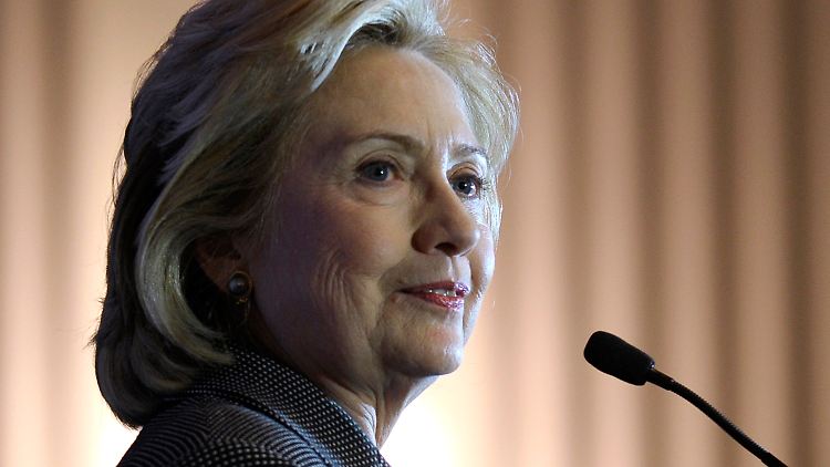 Als Außenministerin gewann Hillary Clinton an Beliebtheit. Nun fragen sich manche, ob sie auch Präsidentin werden möchte. Ausgeschlossen hat sie das nie. 