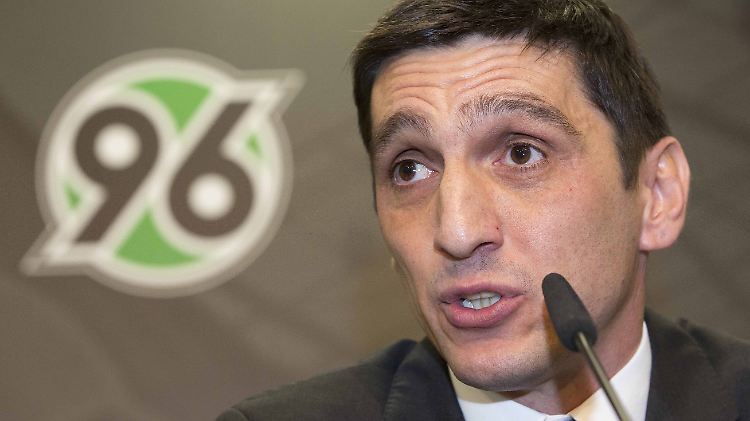 "Wir wollen mit unserer Spielweise die Fans begeistern": Tayfun Korkut.