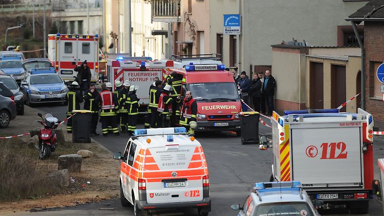 Auch in den Wohnvierteln, auch der Innenstadt, kommt es zu Schäden.