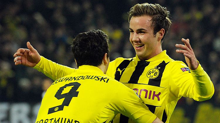 Lewandowski (l.) und Götze könnten demnächst wieder gemeinsam Tore bejubeln - allerdings in Bayern-Trikots.