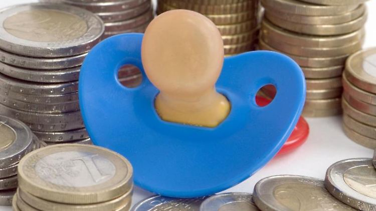Der Kinderfreibetrag muss im Laufe dieses Jahres angehoben werden. Offen ist, inwieweit das Kindergeld erhöht wird.
