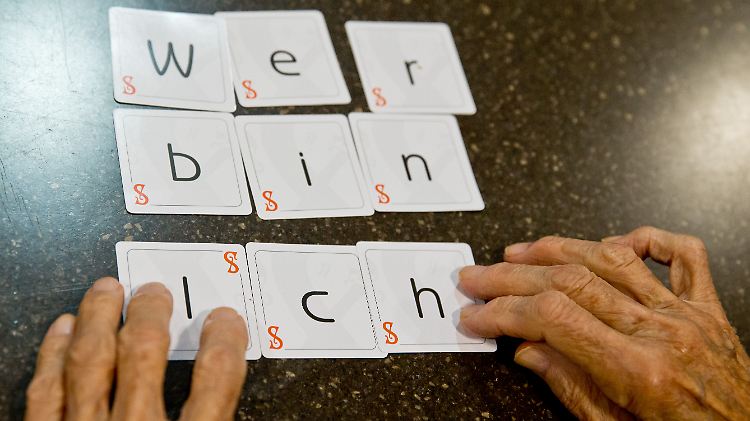 Alzheimer-Patienten verlieren allmählich ihr Gedächtnis.