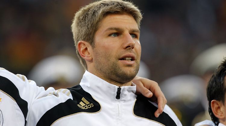 Thomas Hitzlsperger als Nationalspieler bei einem Länderspiel gegen Finnland 2009.
