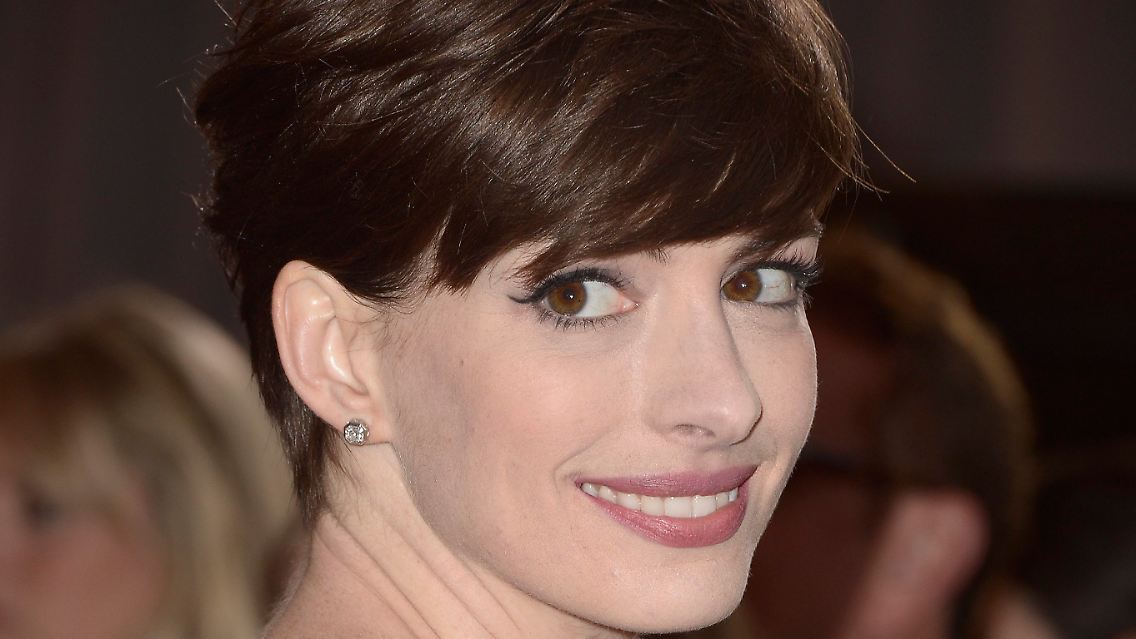 anne hathaway.jpg