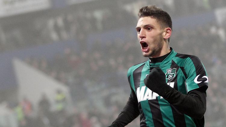 Sassuolos Domenico Berardi kann sein Glück nicht fassen.