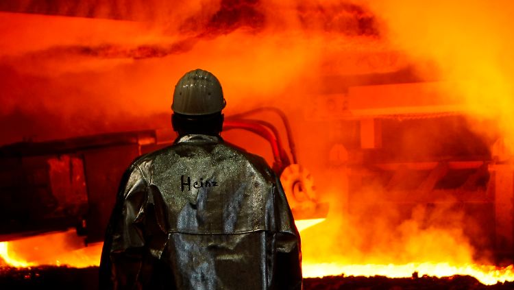 ThyssenKrupp will sich stärker vom Stahlgeschäft lösen.