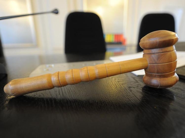 Das Arbeitsgericht Berlin befand: Arbeitnehmer können die vollständige Löschung einer Abmahnung verlangen - auch wenn die Vorwürfe nur teilweise falsch sind.