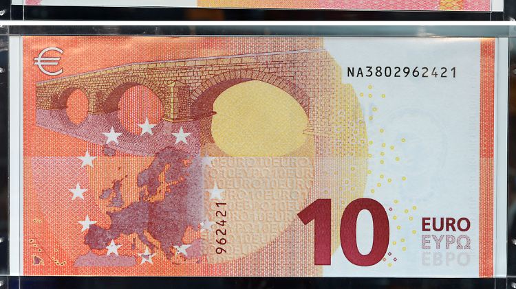 Der neue Zehner verfügt über zusätzliche Sicherheitsmerkmale, die es Fälschern erschweren sollen, den Bankschein nachzuahmen.