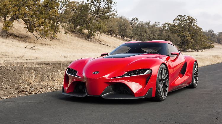 Für den FT-1 stand der legendäre Toyota 200GT Pate. Aber auch an aktuellen Formel-1-Boliden haben sich die Designer orientiert.