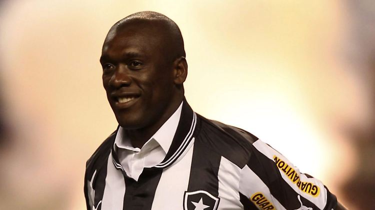 "Als mich der Präsident Berlusconi angerufen hat, konnte ich nicht Nein sagen": Clarence Seedorf.