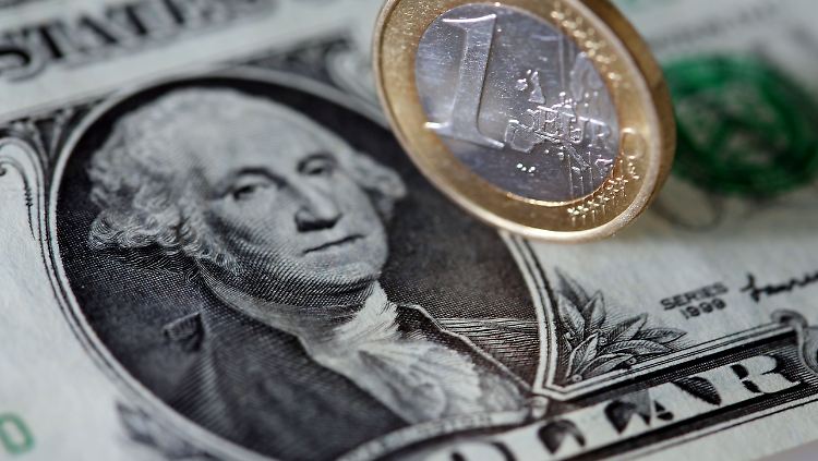 dollar.jpg