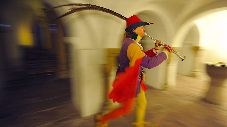 Zwei von fünf Rattenfängern in Hameln haben gekündigt. Jetzt muss schnell Ersatz her.